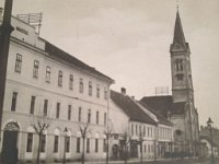 Vlaška ulica, Vojna bolnica i Petrova crkva sa starim zvonikom